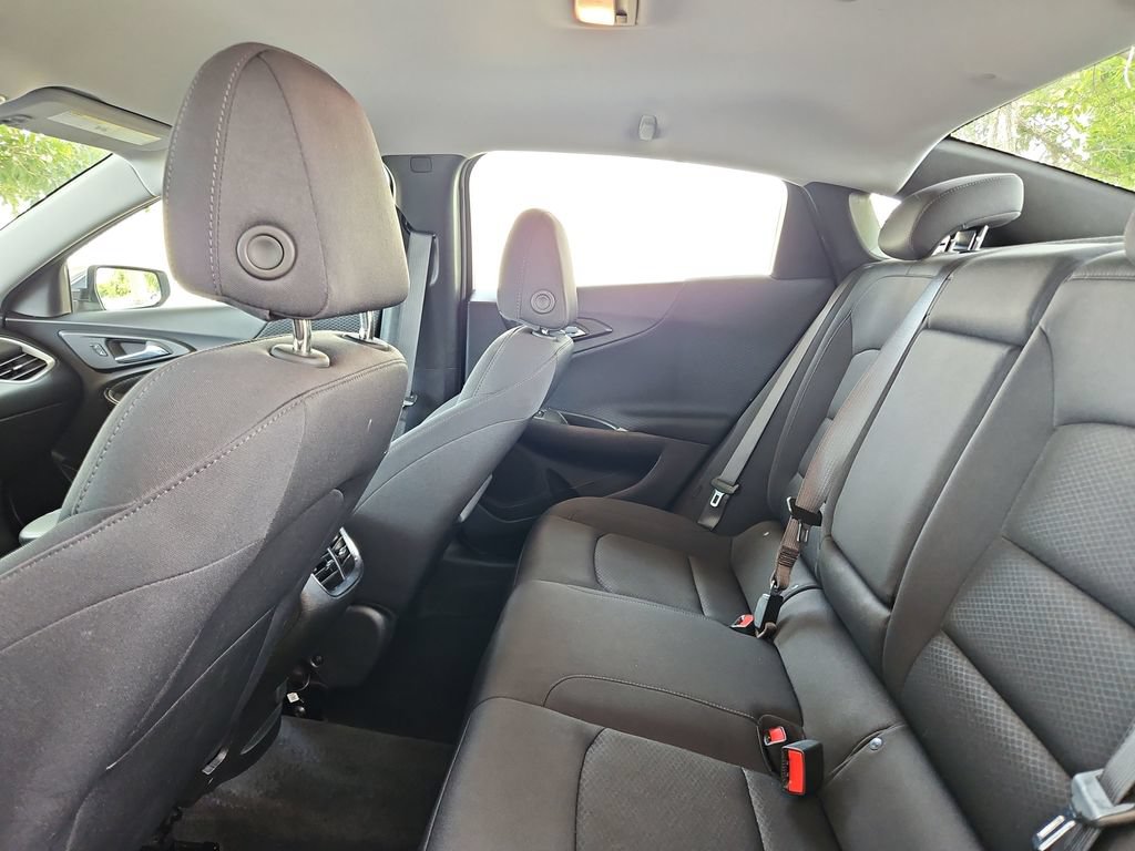 Used 2025 Chevrolet Malibu LT FWD image 25