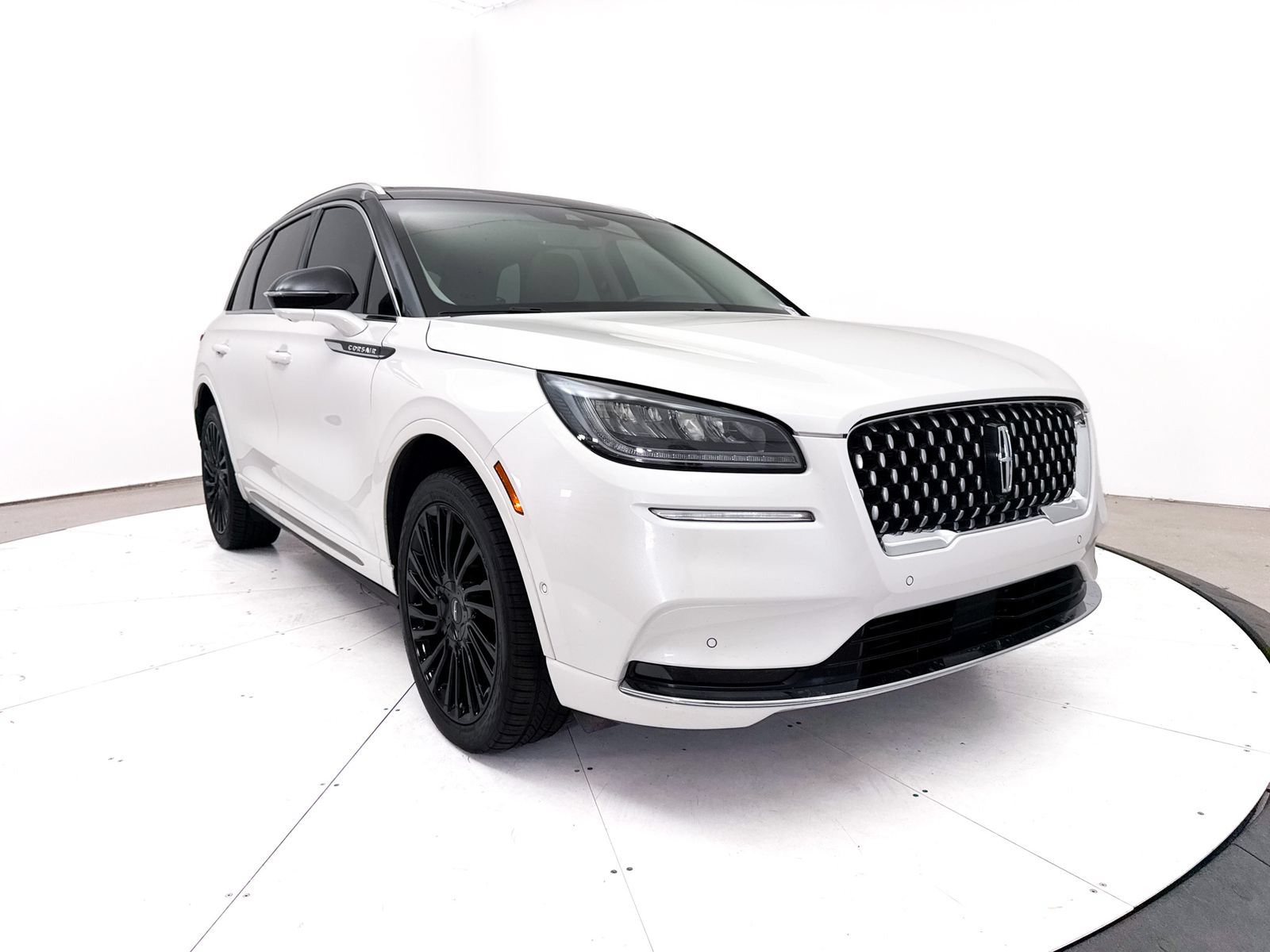Used 2020 Lincoln Corsair Reserve AWD/4WD image 14