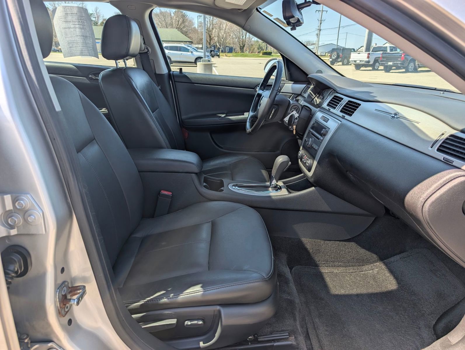 Used 2008 Chevrolet Impala LT w/ Luxury Edition Package image 25