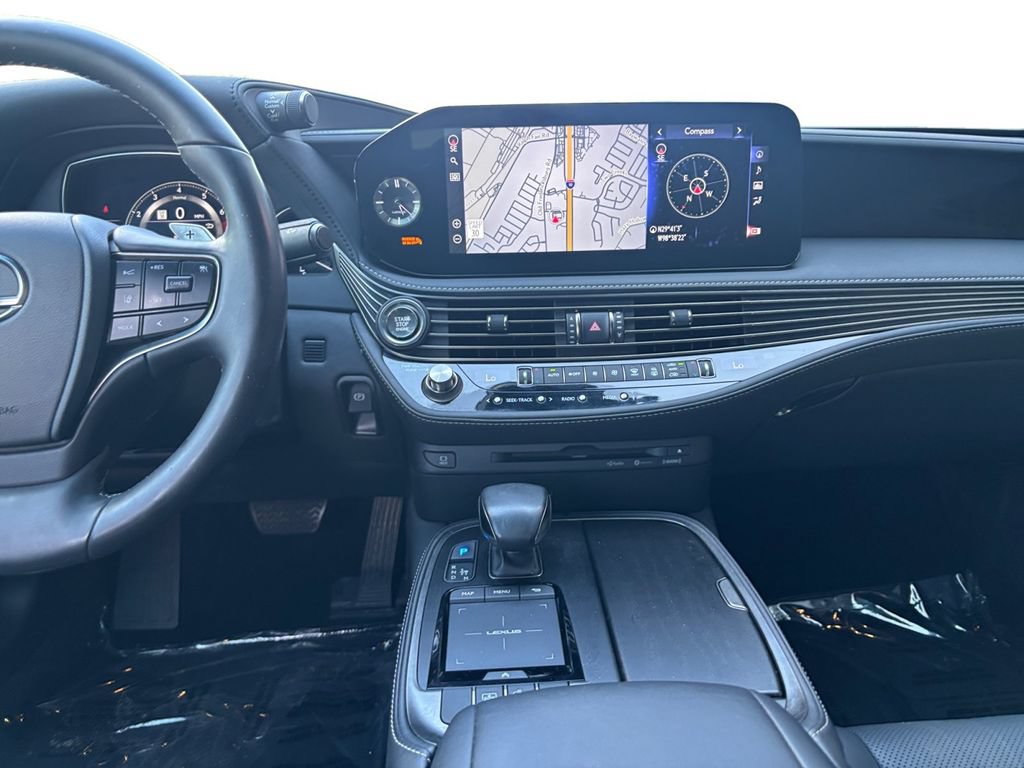 Used 2021 Lexus LS 500 RWD image 12