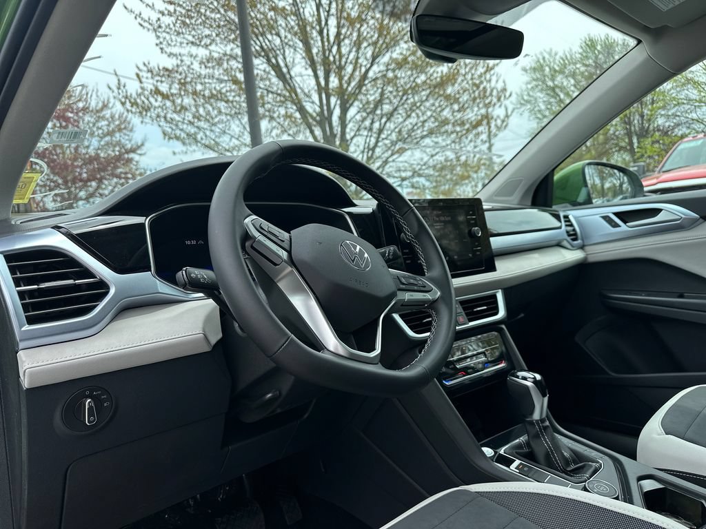 New 2026 Volkswagen Taos SE AWD/4WD image 6