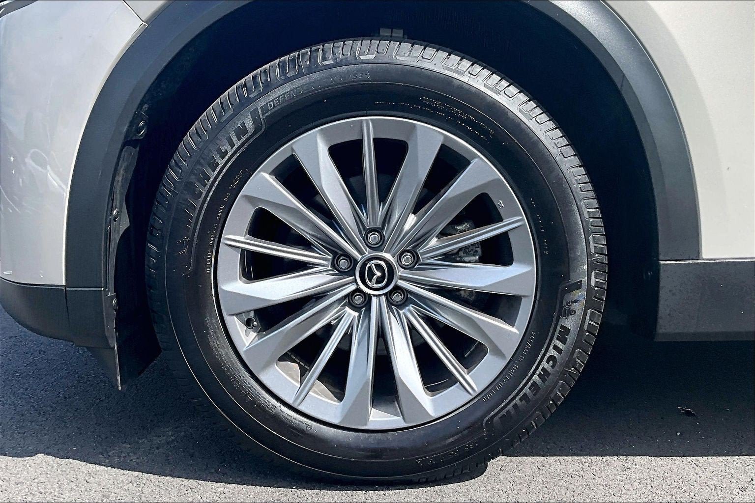 Used 2024 MAZDA CX-90 3.3 Turbo w/ Preferred Plus AWD/4WD image 8