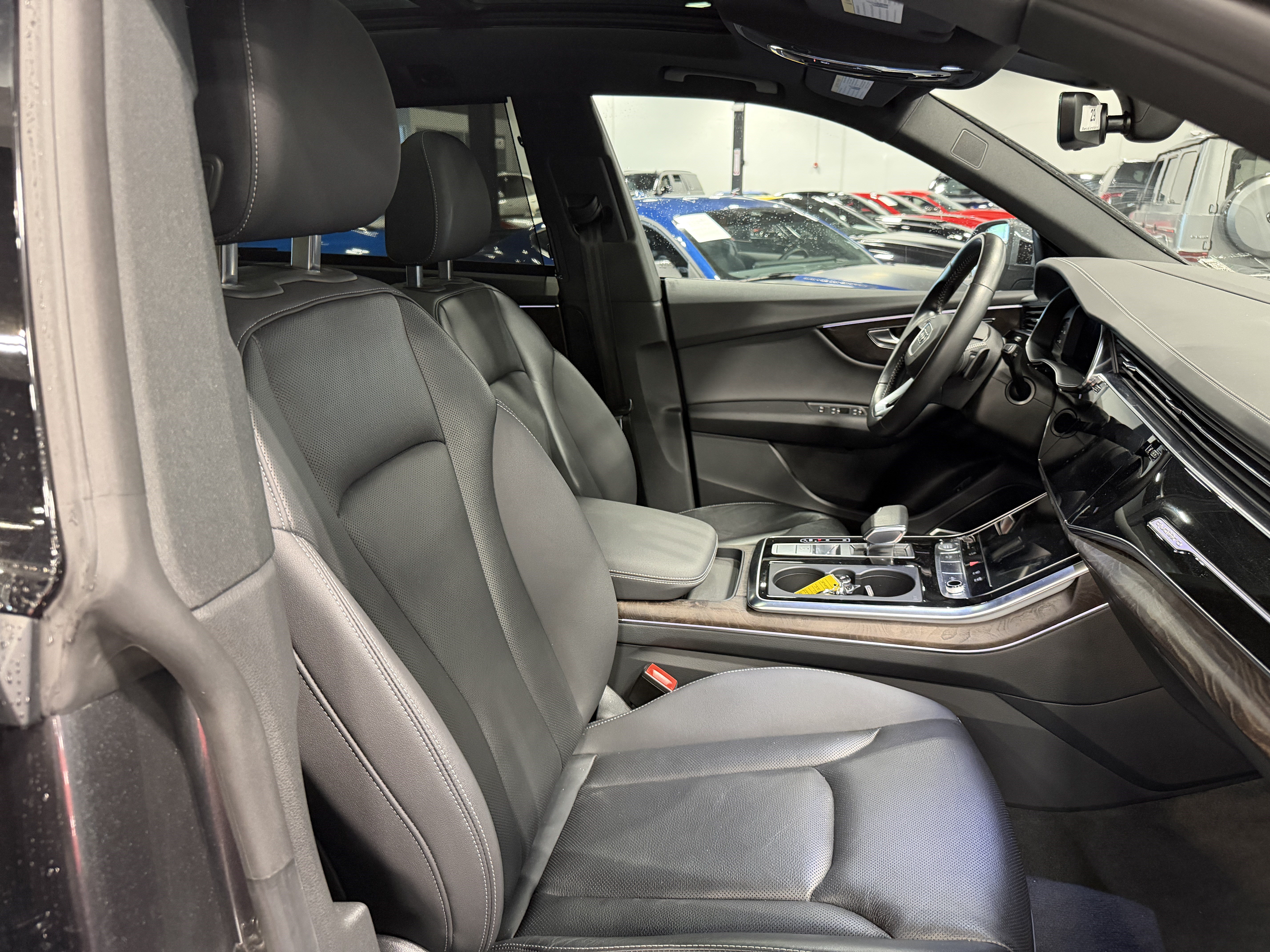Used 2020 Audi Q8 Prestige w/ Prestige Package AWD/4WD image 13