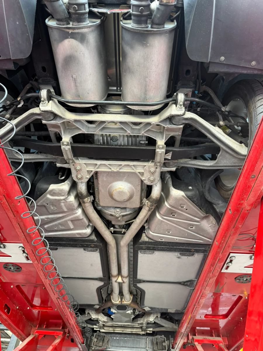 Used 2005 Chevrolet Corvette Coupe w/ Preferred Equipment Group RWD image 54
