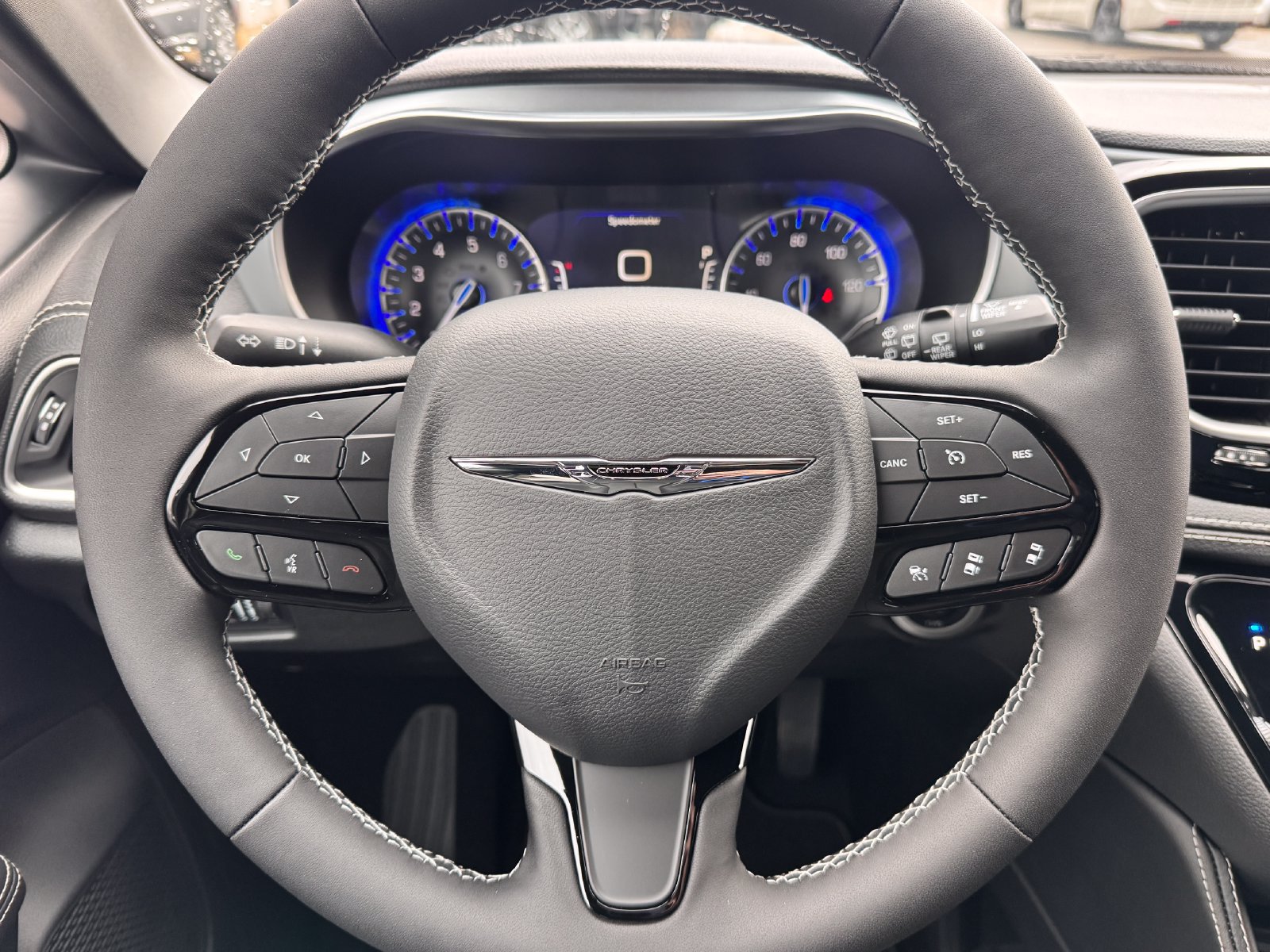 New 2026 Chrysler Pacifica Limited w/ S Appearance Package FWD image 16