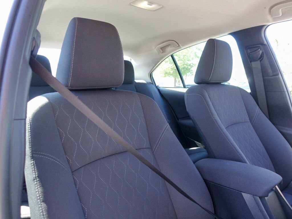 Used 2024 Toyota Corolla LE FWD image 15