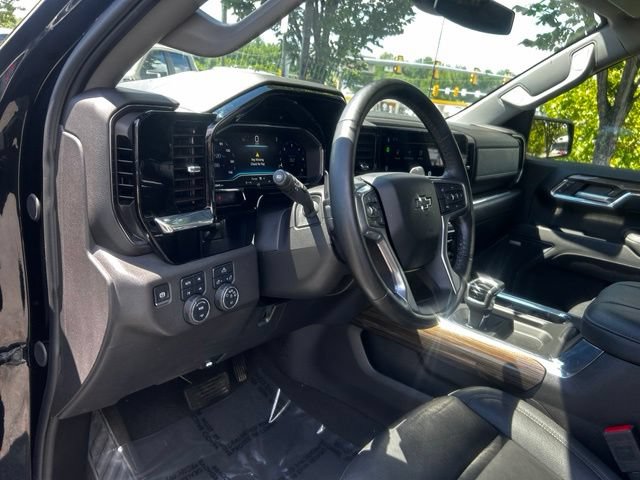 Used 2024 Chevrolet Silverado 1500 RST w/ Convenience Package II AWD/4WD image 13