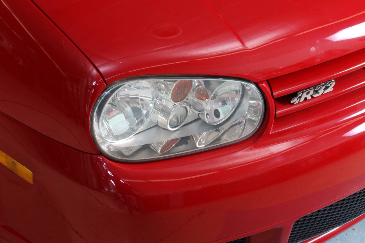Used 2004 Volkswagen R32 AWD/4WD image 11