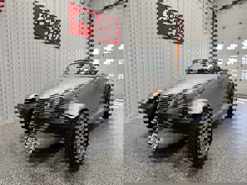 Used 2001 Chrysler Prowler image 2
