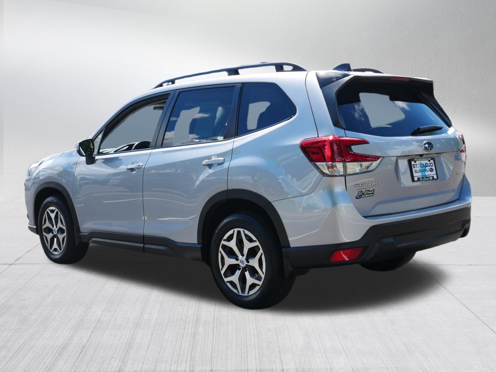 Certified 2024 Subaru Forester Premium AWD/4WD image 5