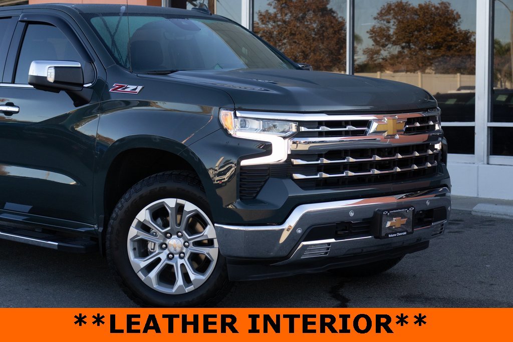 Used 2025 Chevrolet Silverado 1500 LTZ w/ LTZ Premium Package image 3