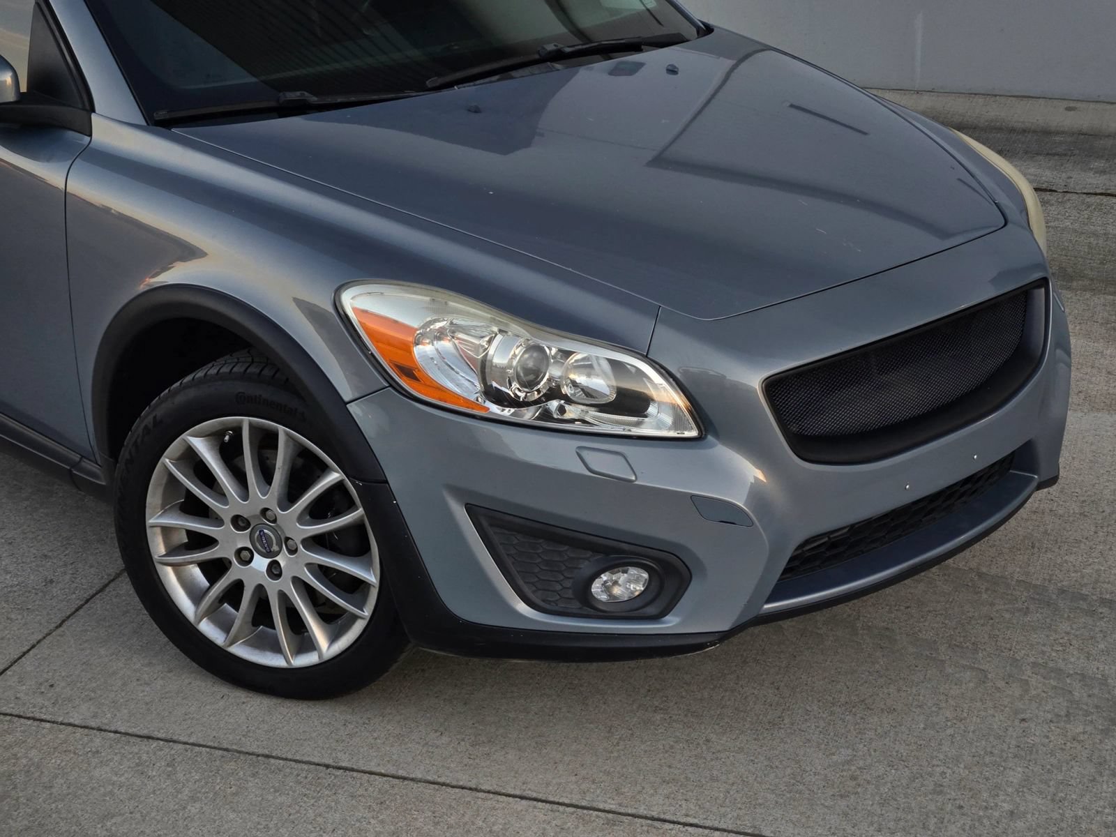 Used 2012 Volvo C30 FWD image 37