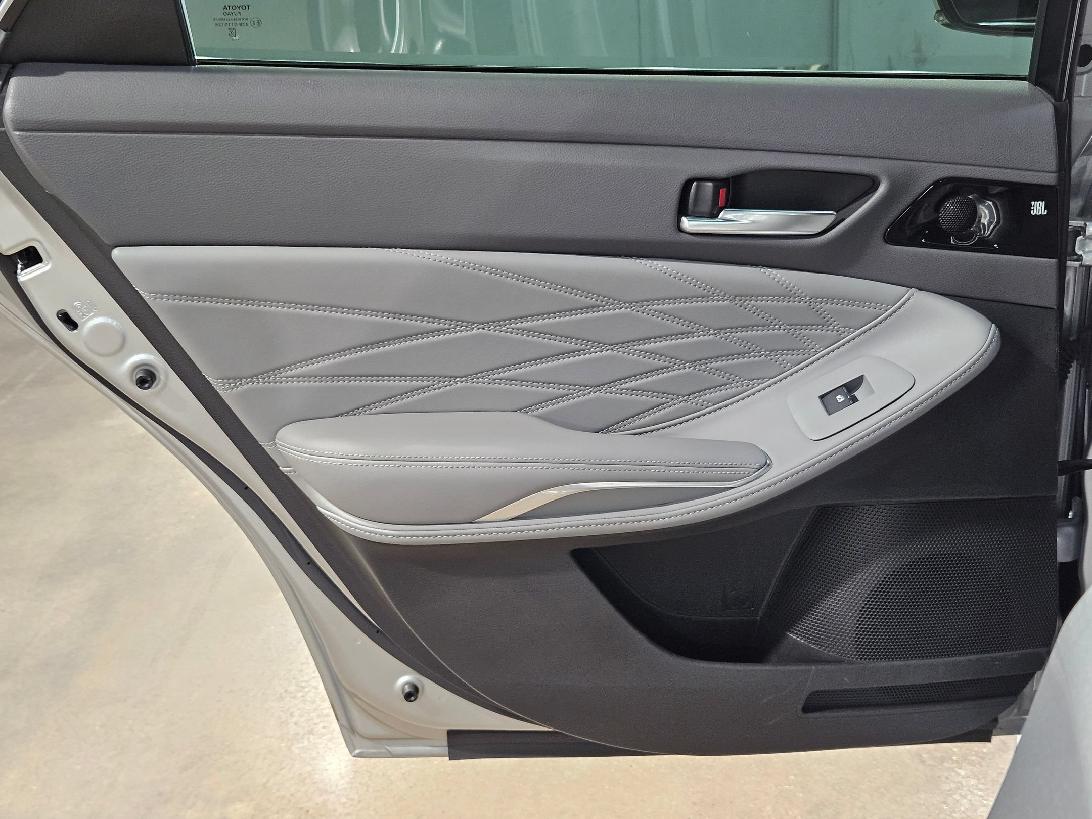 Used 2021 Toyota Avalon Limited w/ Advanced Safety Package FWD image 35
