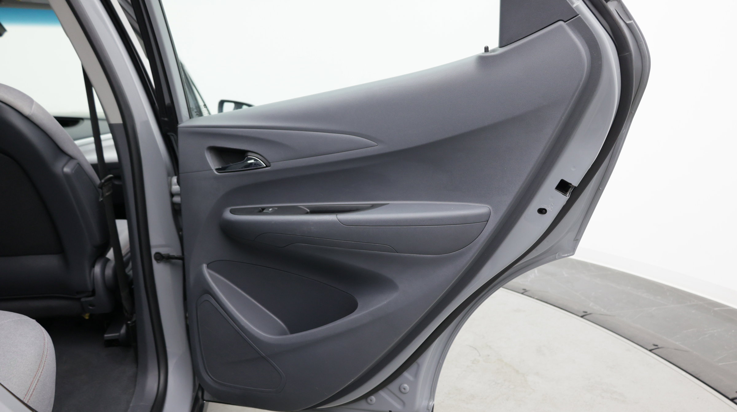 Used 2021 Chevrolet Bolt LT FWD image 37