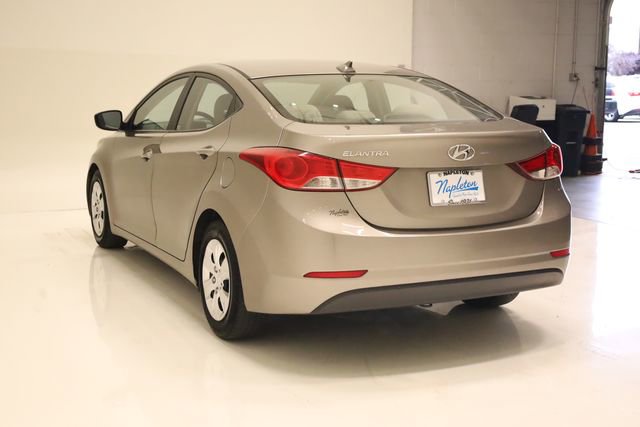 Used 2016 Hyundai Elantra SE FWD image 7