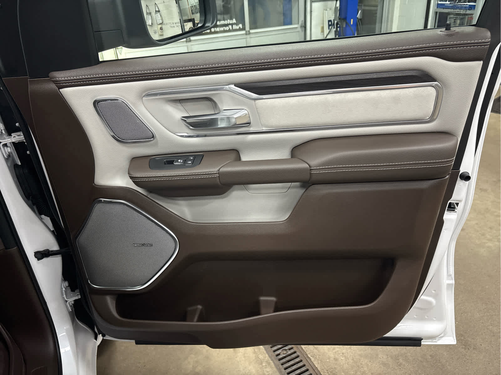 New 2026 RAM 1500 Laramie w/ Advanced Safety Group II image 32