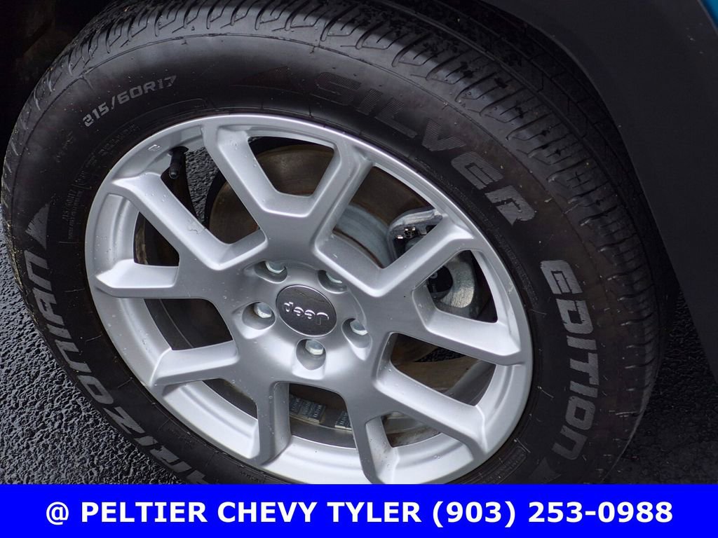 Used 2021 Jeep Renegade Latitude image 7