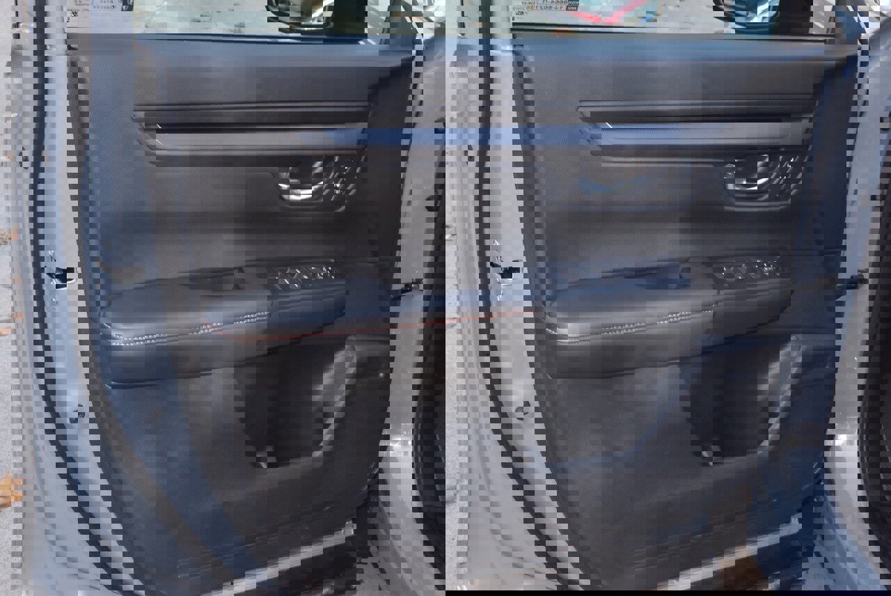 Used 2025 Honda CR-V Sport-L image 34