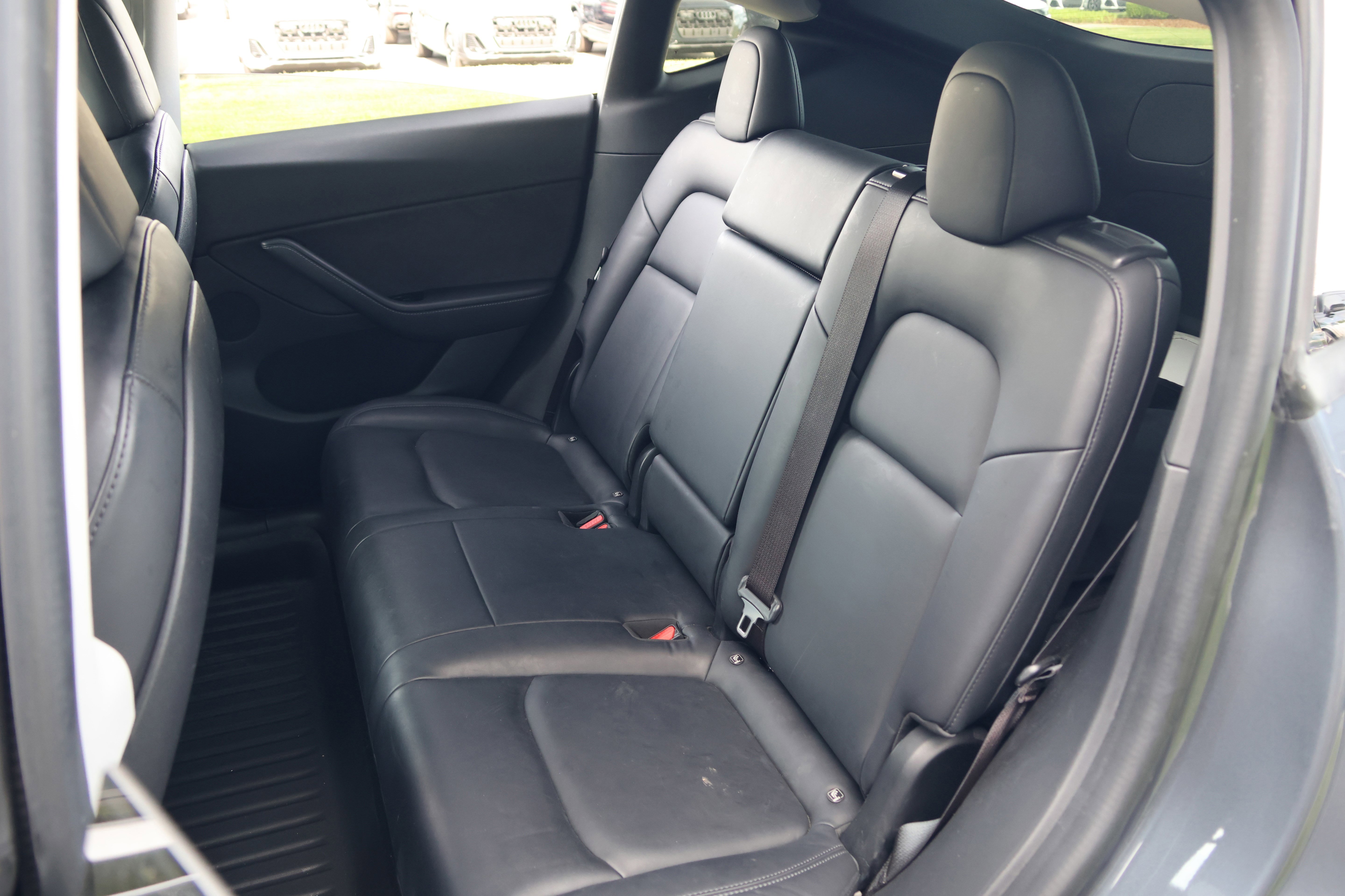 Used 2021 Tesla Model Y Long Range image 30