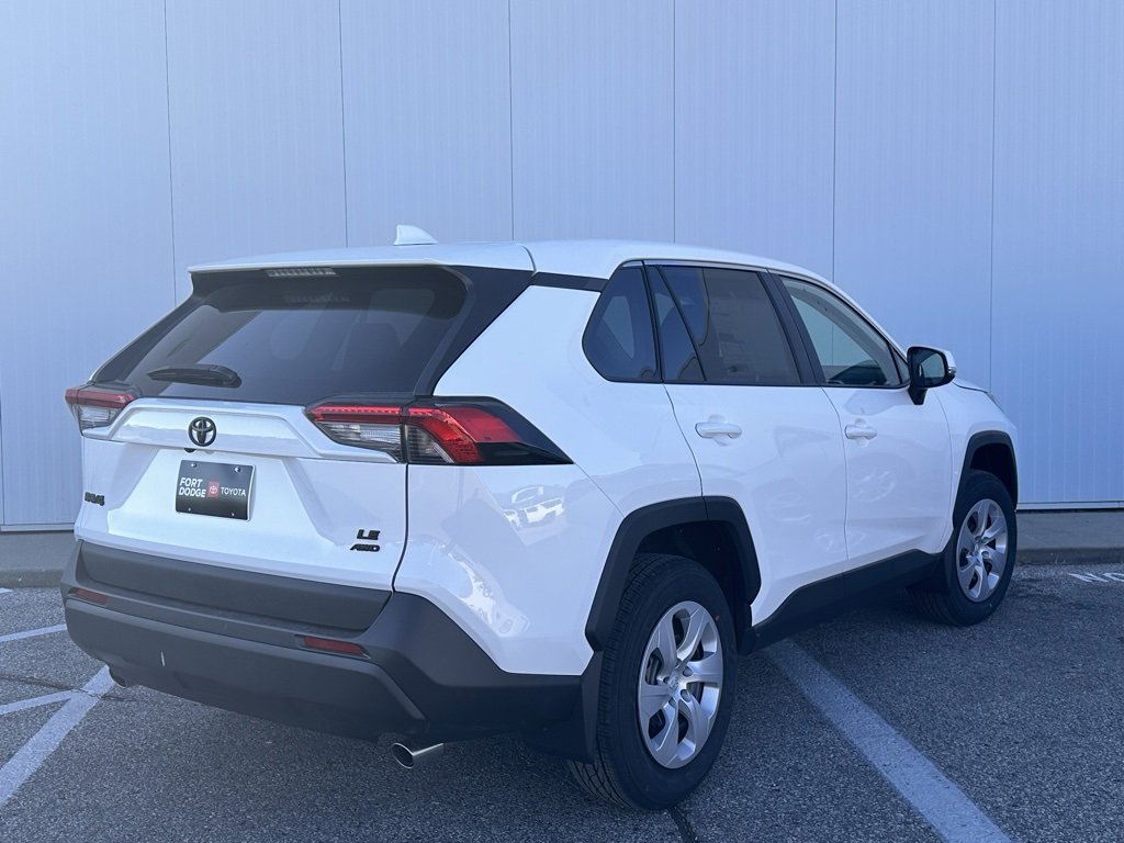 New 2025 Toyota RAV4 LE image 5