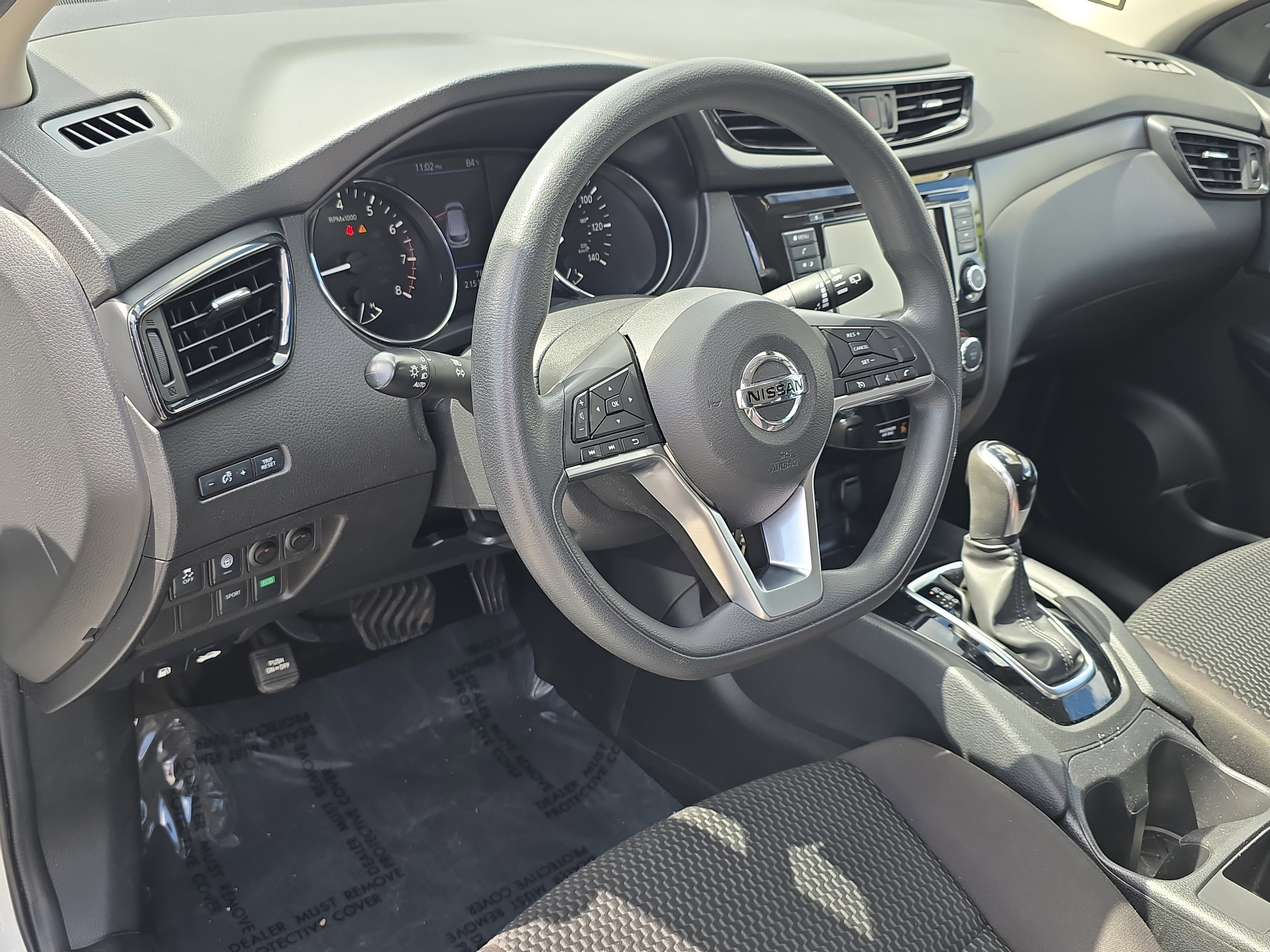 Used 2020 Nissan Rogue Sport S image 19