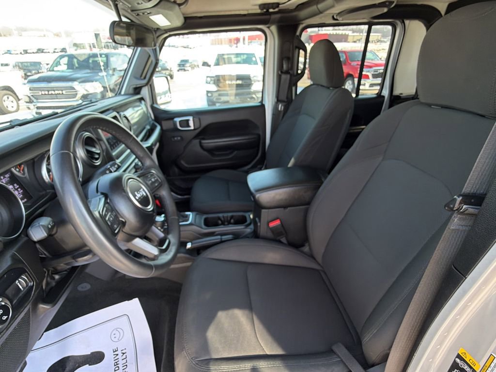 Used 2023 Jeep Gladiator Sport image 18