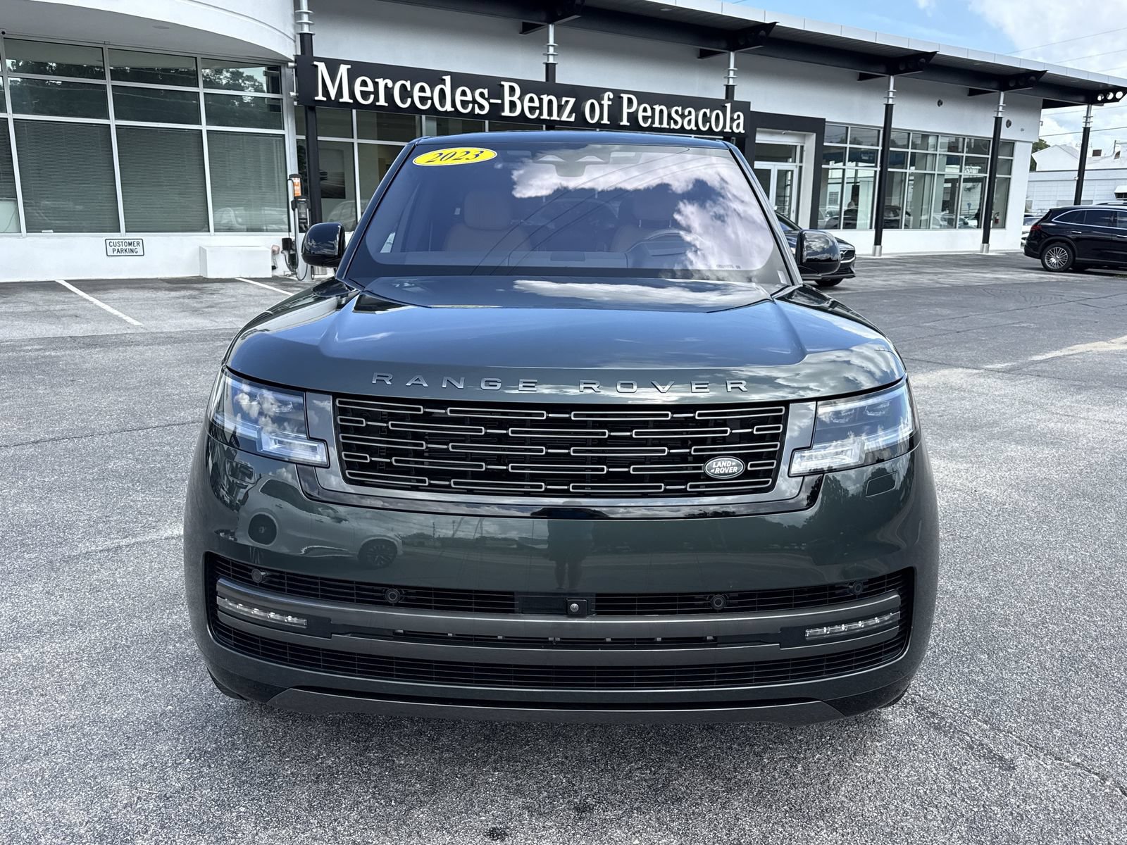 Used 2023 Land Rover Range Rover SE AWD/4WD image 8