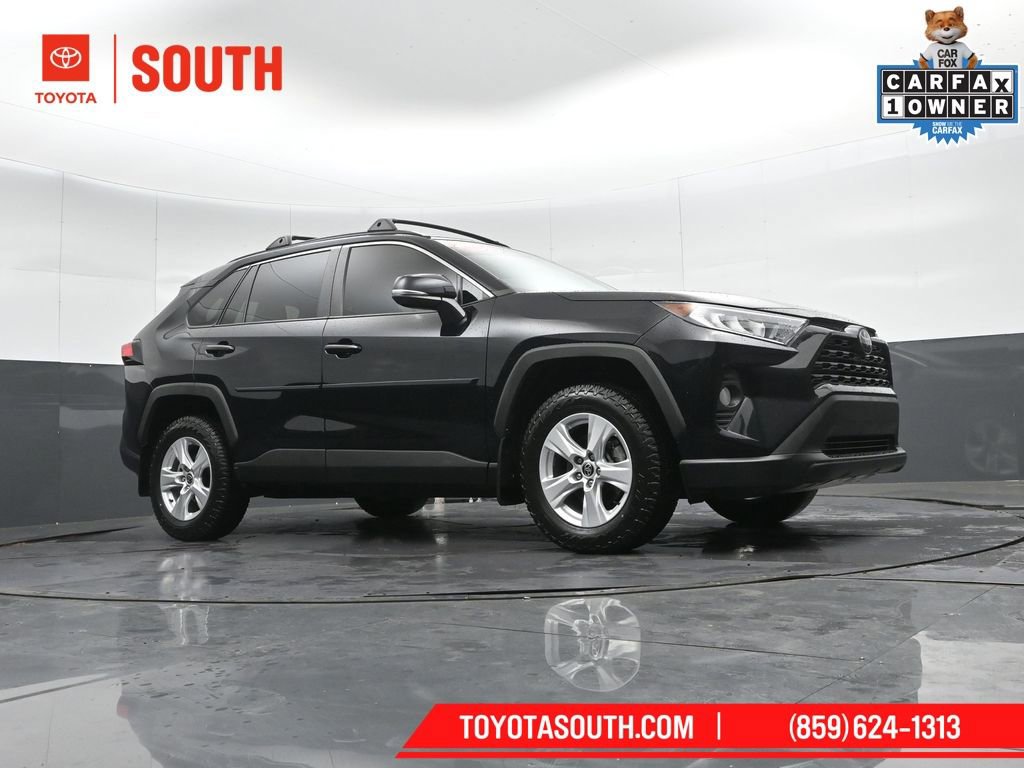 Used 2021 Toyota RAV4 XLE w/ Convenience Package image 34