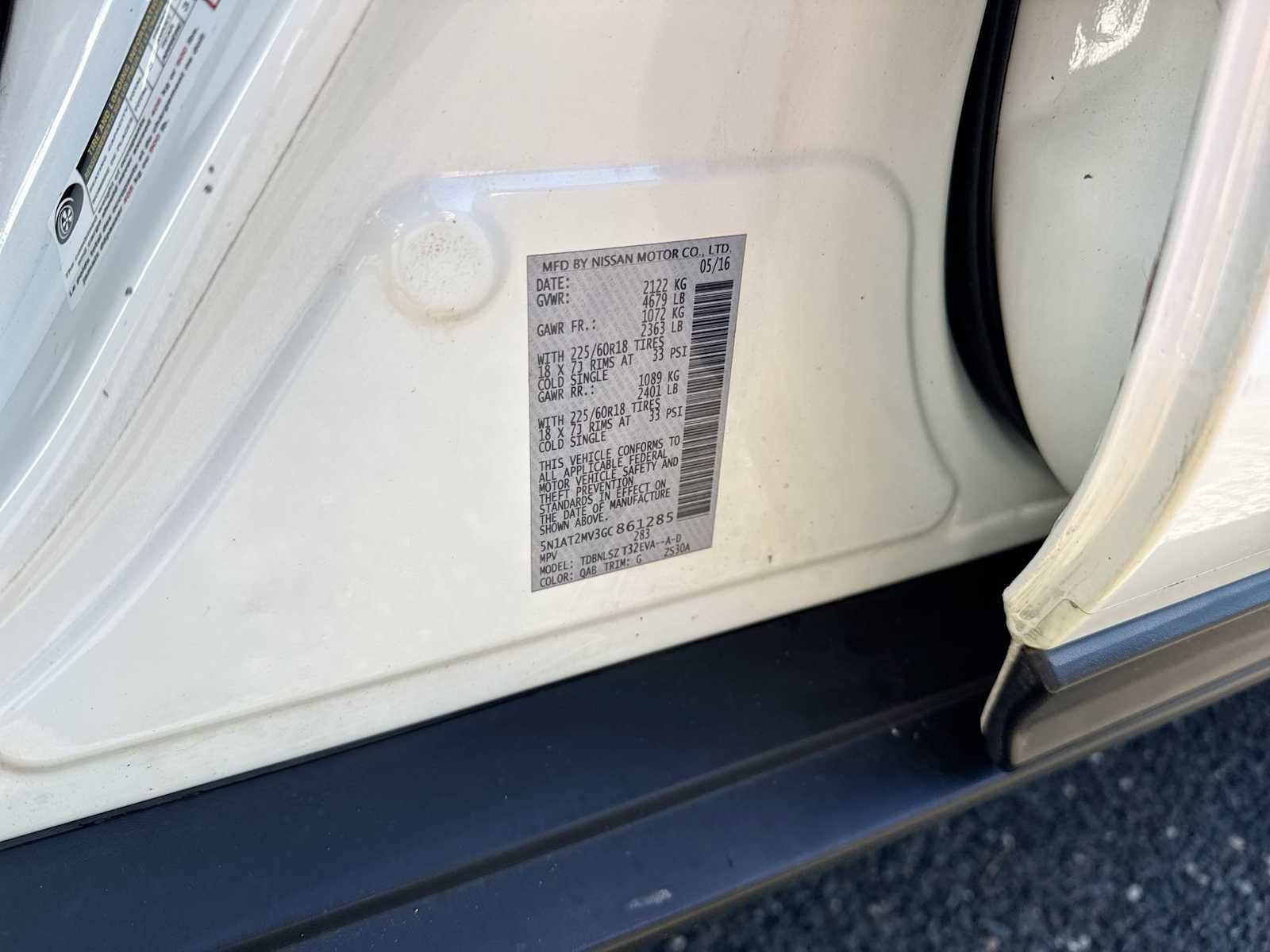 Used 2016 Nissan Rogue SL w/ SL Premium Package image 35