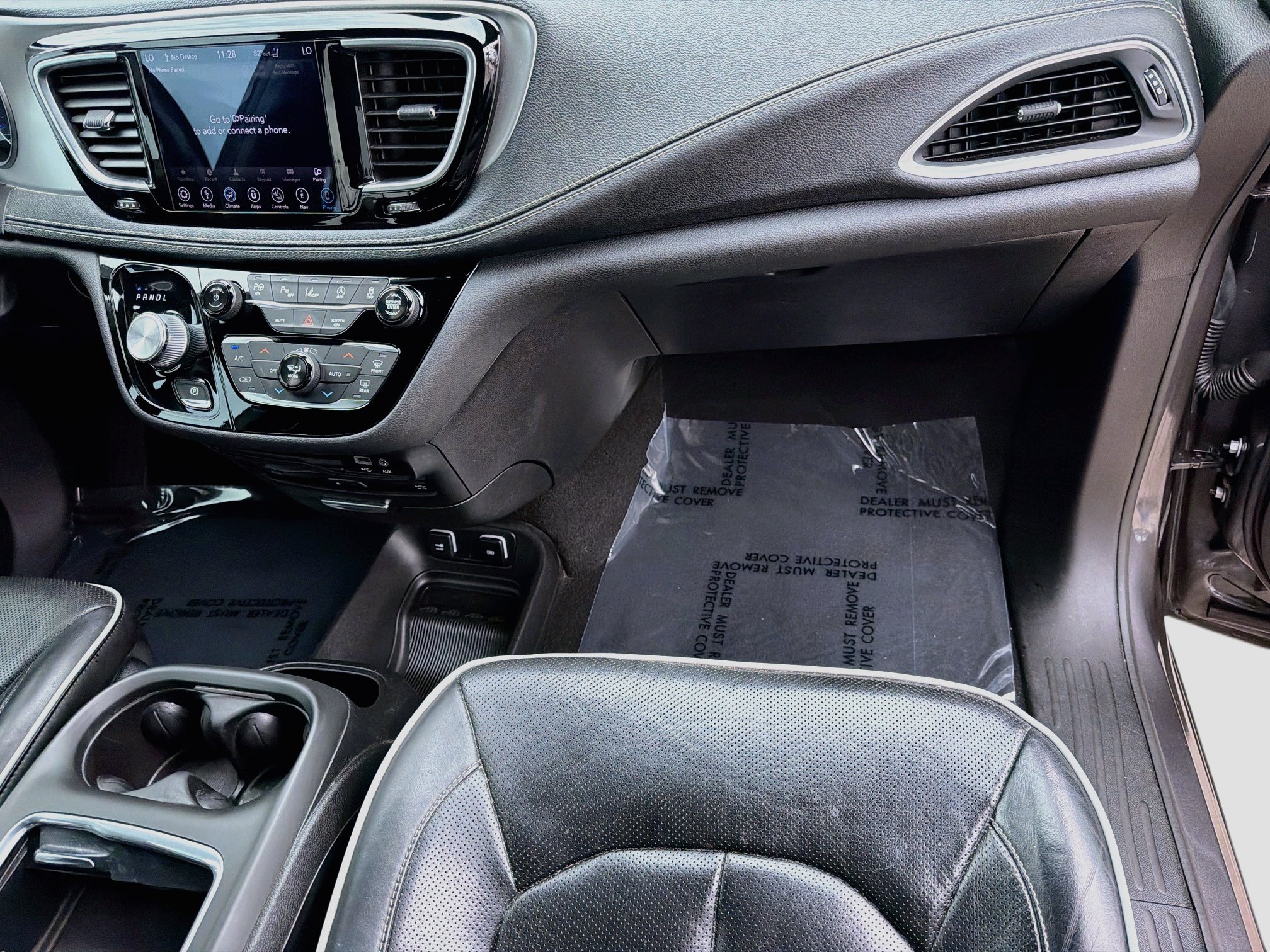 Used 2019 Chrysler Pacifica Limited w/ Advanced Safetytec Group FWD image 19