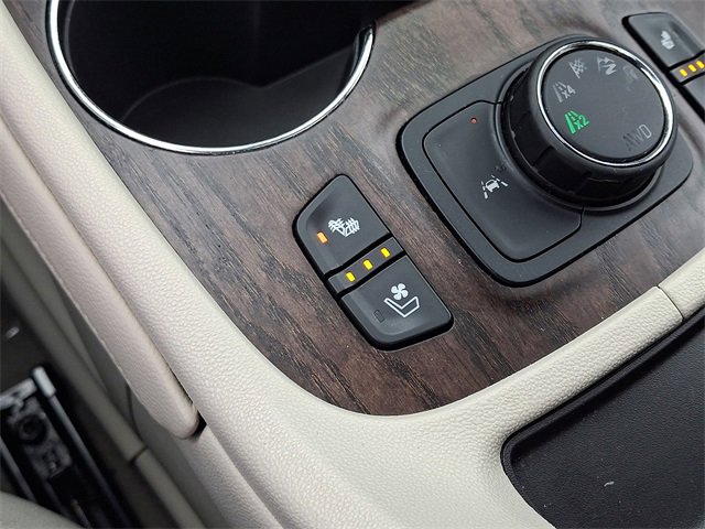 Used 2021 GMC Acadia Denali image 25