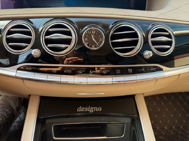 Used 2019 Mercedes-Benz S 560 Sedan image 4