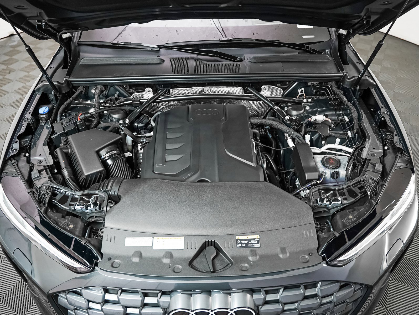 New 2025 Audi Q5 Premium Plus image 4