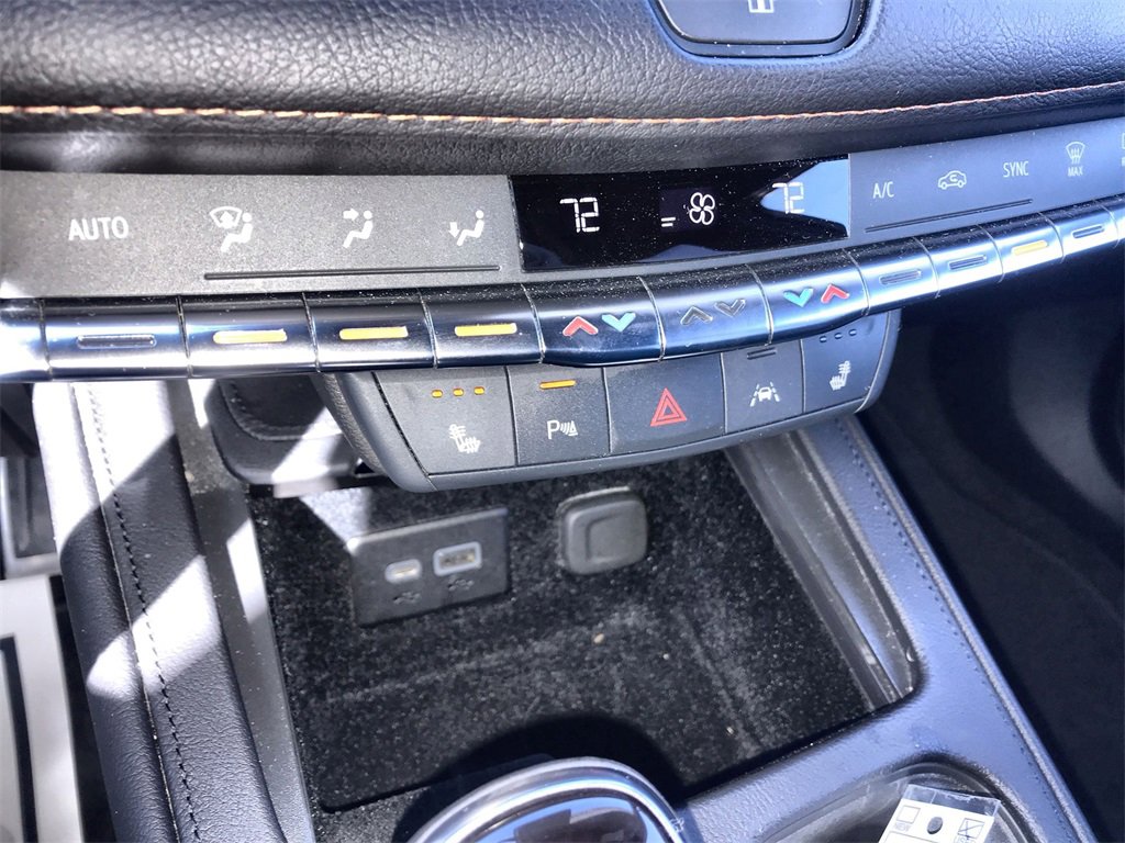 Used 2023 Cadillac XT4 Sport image 18