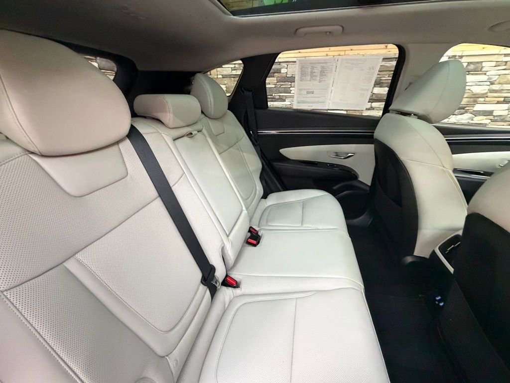 Certified 2024 Hyundai Tucson Limited AWD/4WD image 34