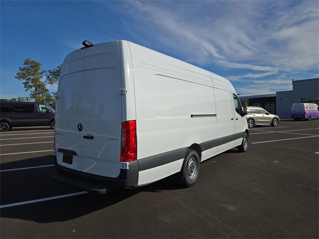 New 2026 Mercedes-Benz Sprinter 2500 image 3