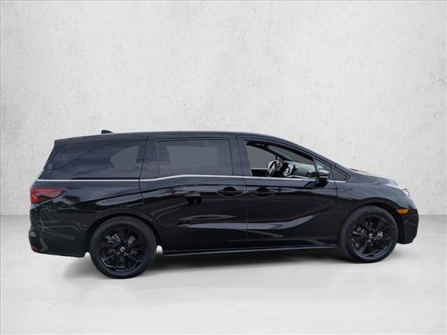 Used 2023 Honda Odyssey Sport image 4