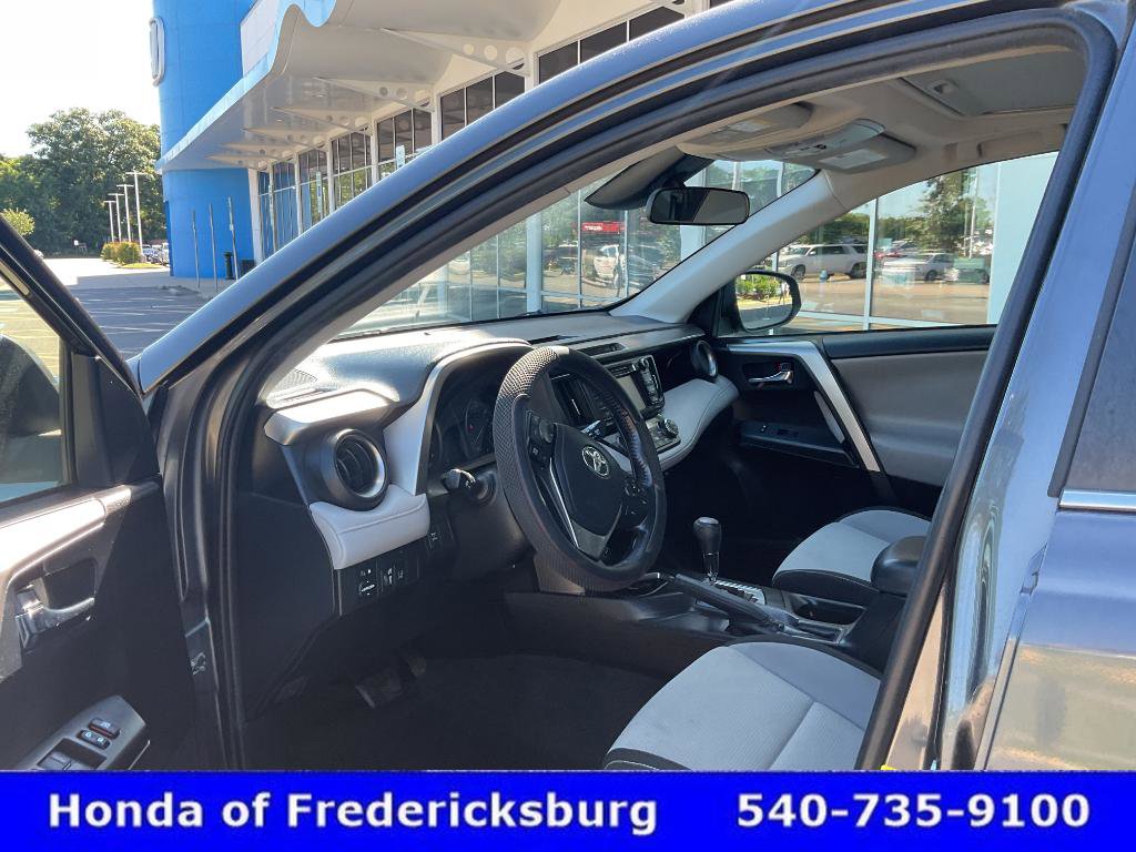 Used 2017 Toyota RAV4 XLE w/ Plus Extra Value Package AWD/4WD image 29