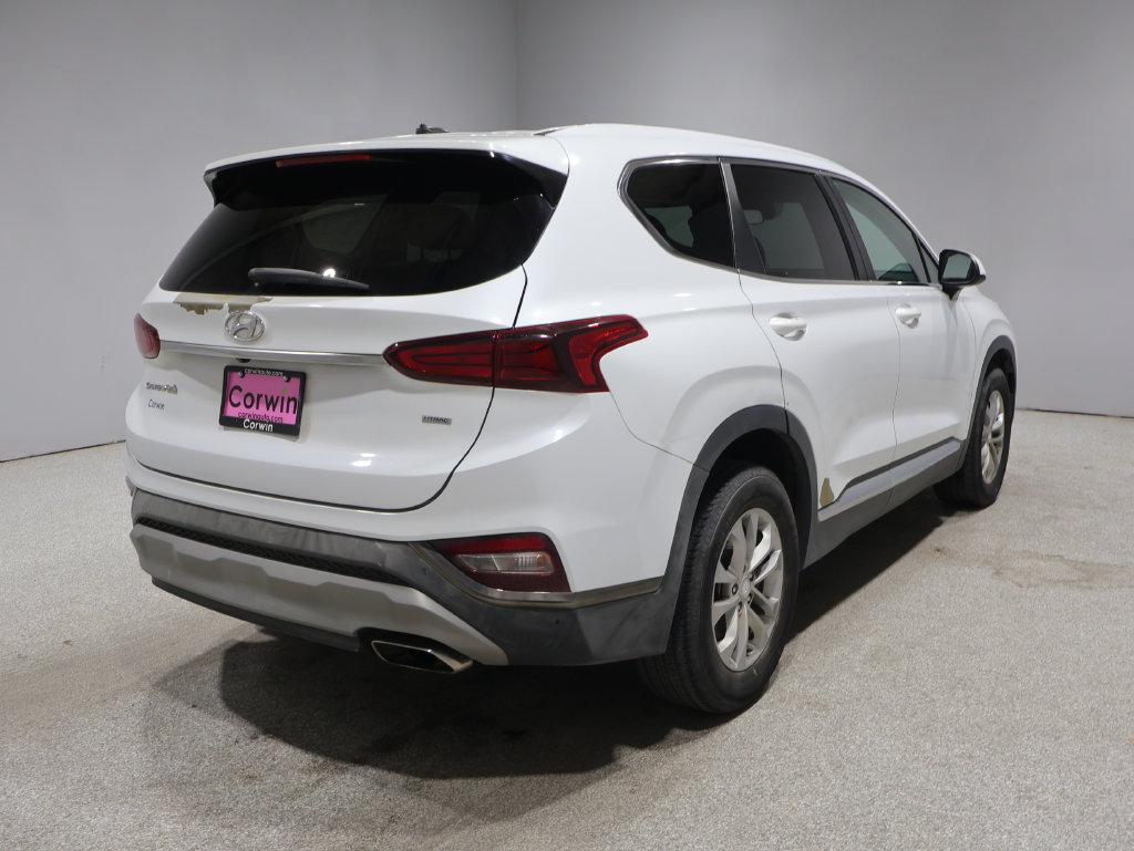 Used 2019 Hyundai Santa Fe SE AWD/4WD image 2