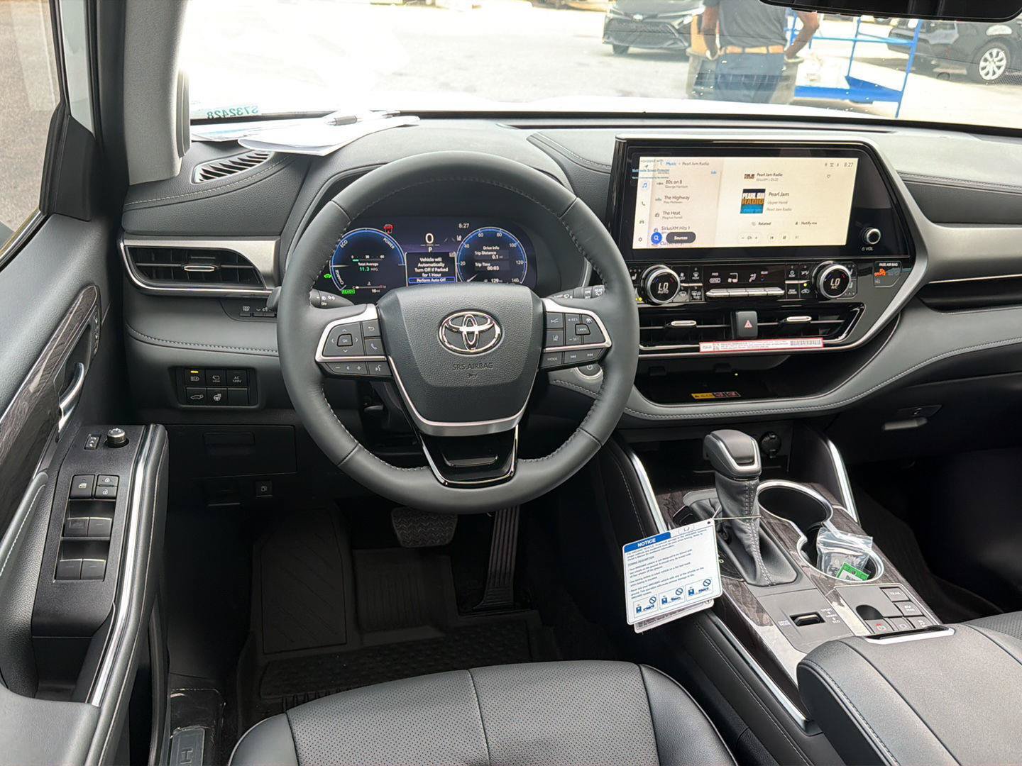 New 2026 Toyota Highlander Limited AWD/4WD image 19