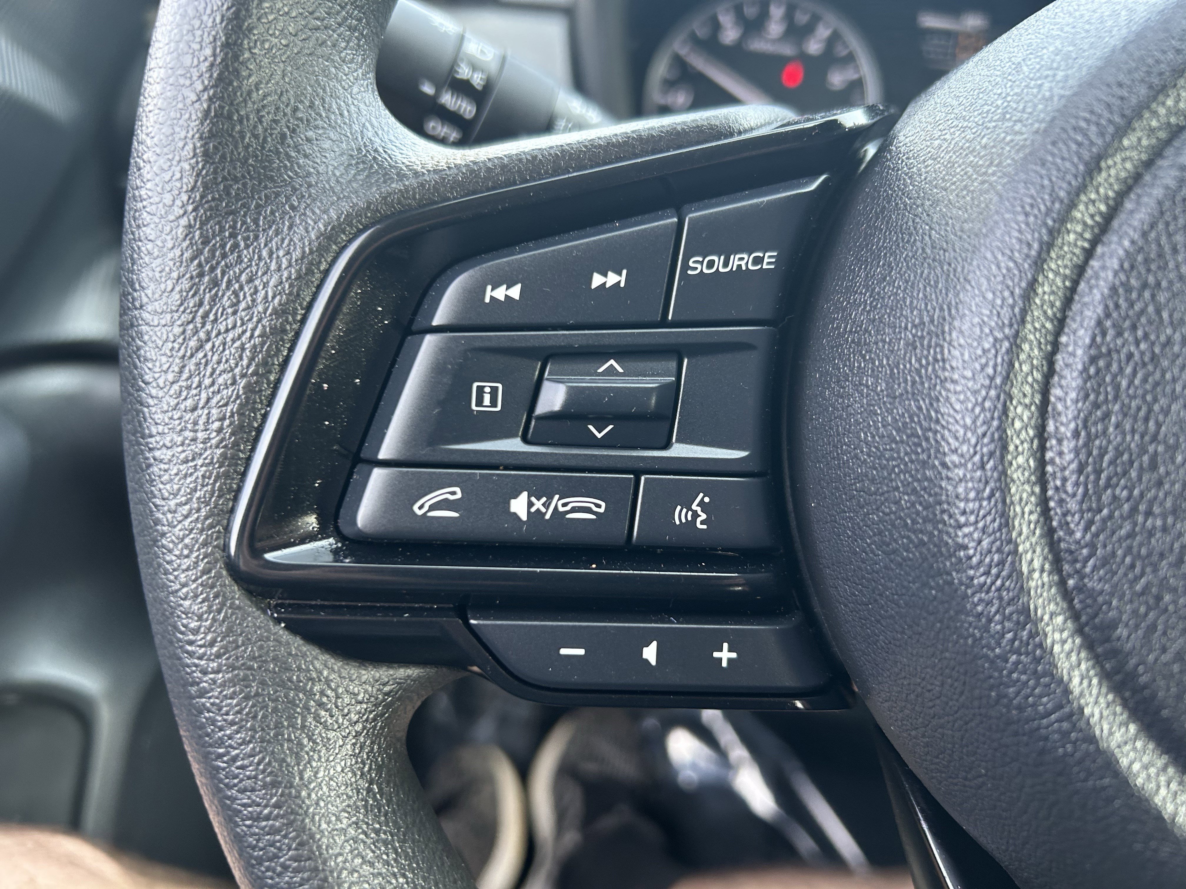 Certified 2025 Subaru Crosstrek 2.0i Premium image 17