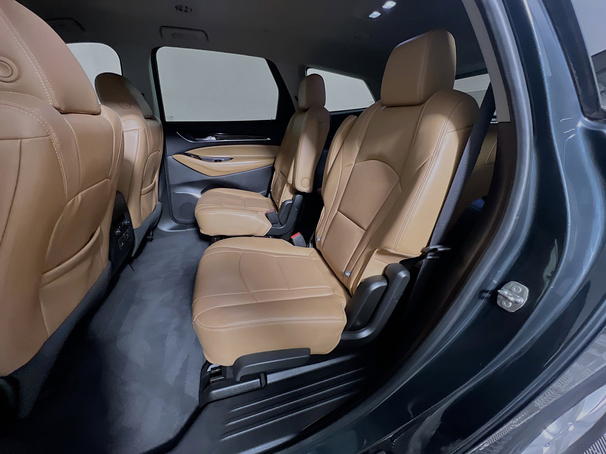 Used 2019 Buick Enclave Essence image 29
