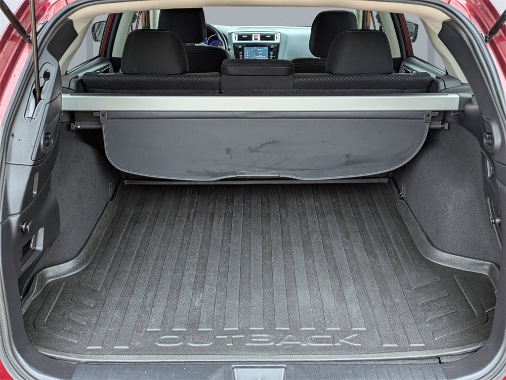 Used 2015 Subaru Outback 2.5i Premium image 12