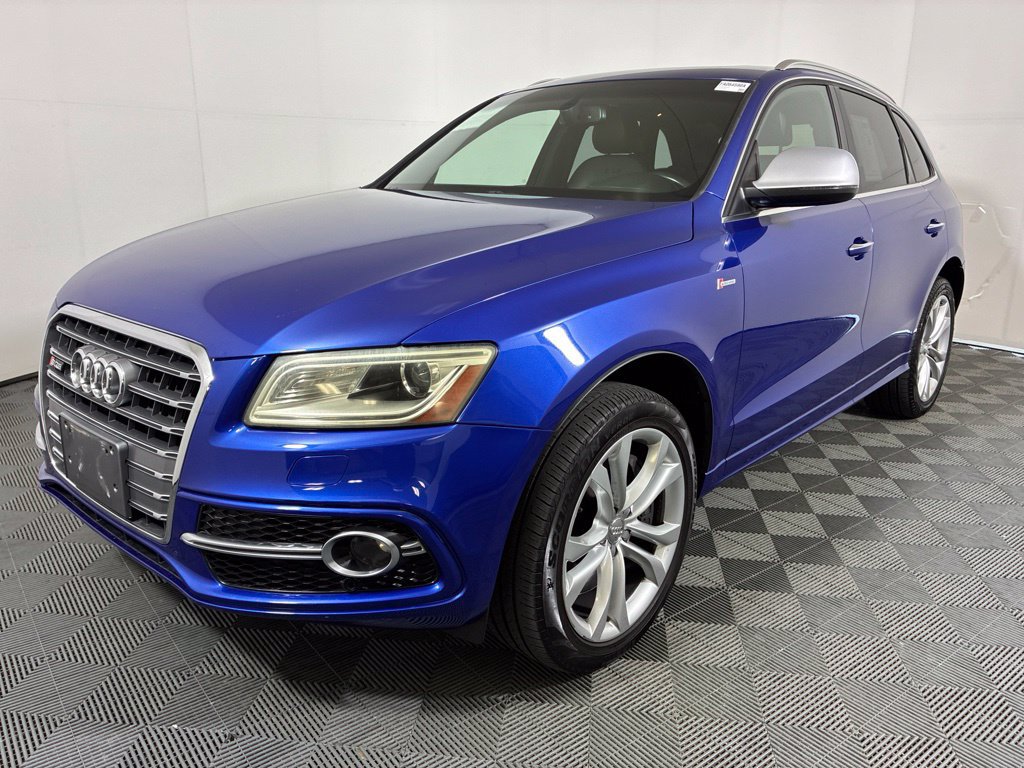 Used 2015 Audi SQ5 Premium Plus w/ Technology Package AWD/4WD image 2