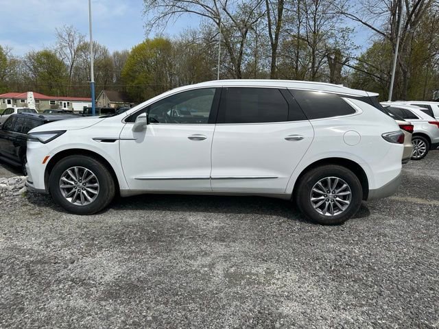 Used 2024 Buick Enclave Premium AWD/4WD image 2