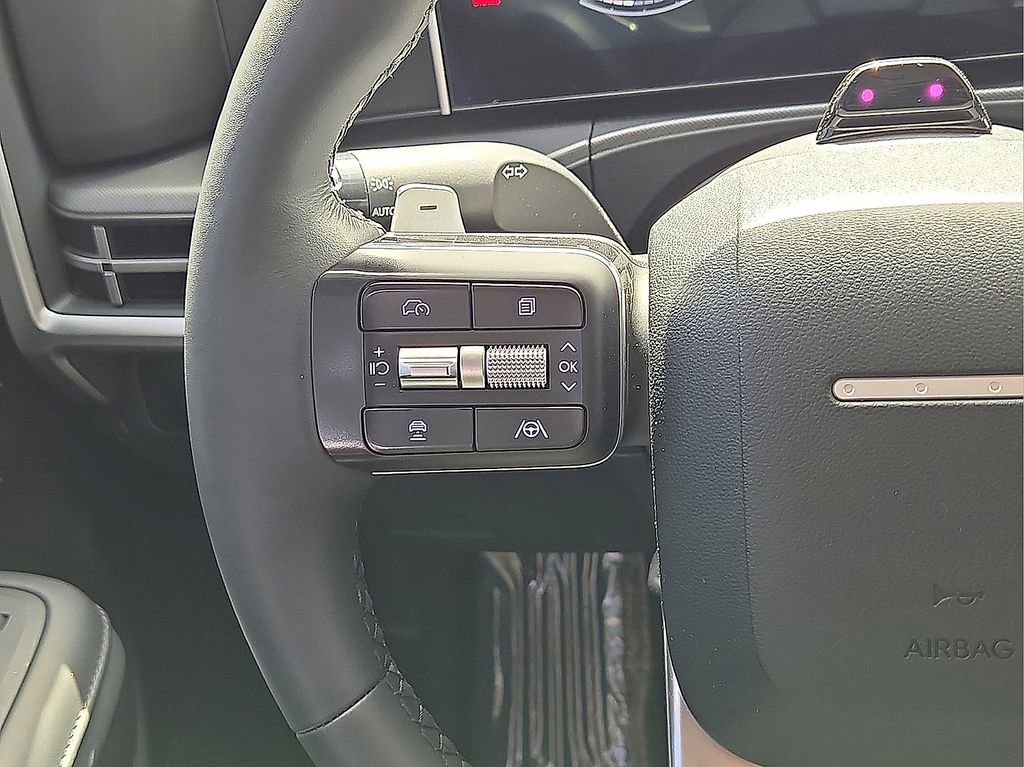 Used 2025 Hyundai Santa Fe XRT image 17