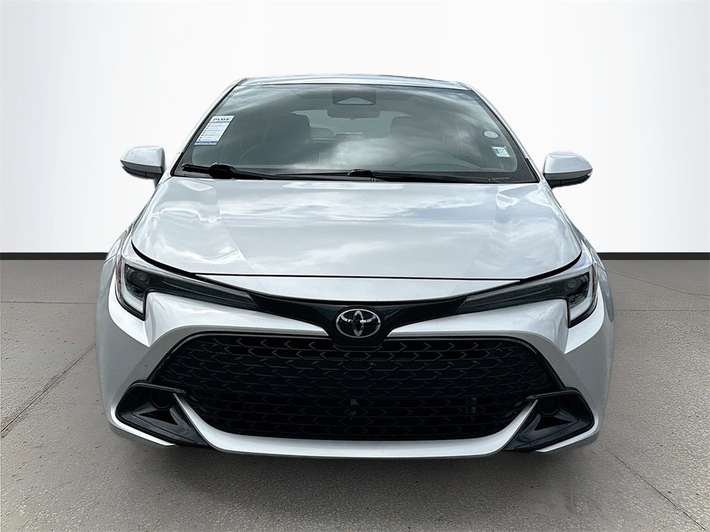 Used 2023 Toyota Corolla SE w/ SE Premium Package image 2