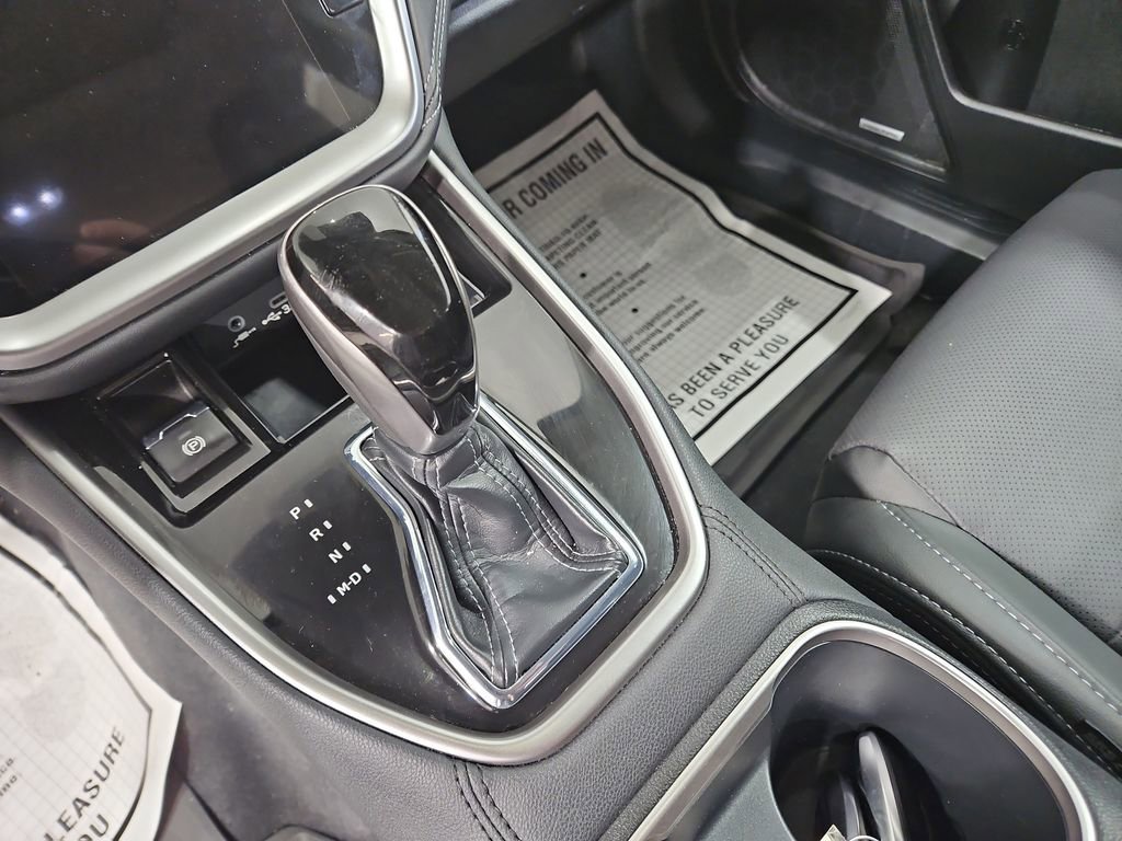 Certified 2025 Subaru Outback Limited image 26
