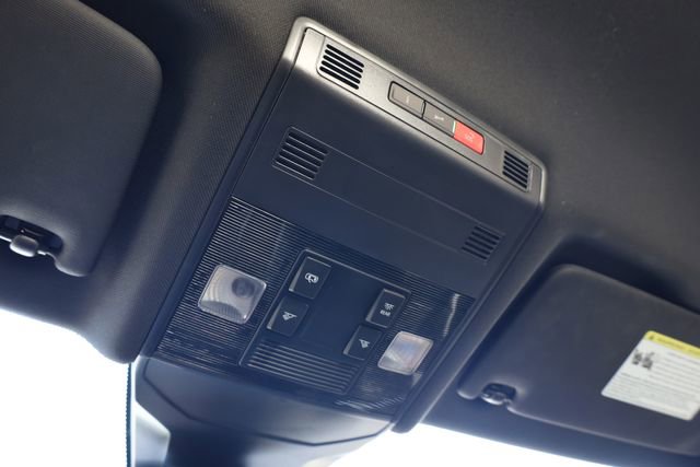 Used 2025 Volkswagen Jetta Sport image 22