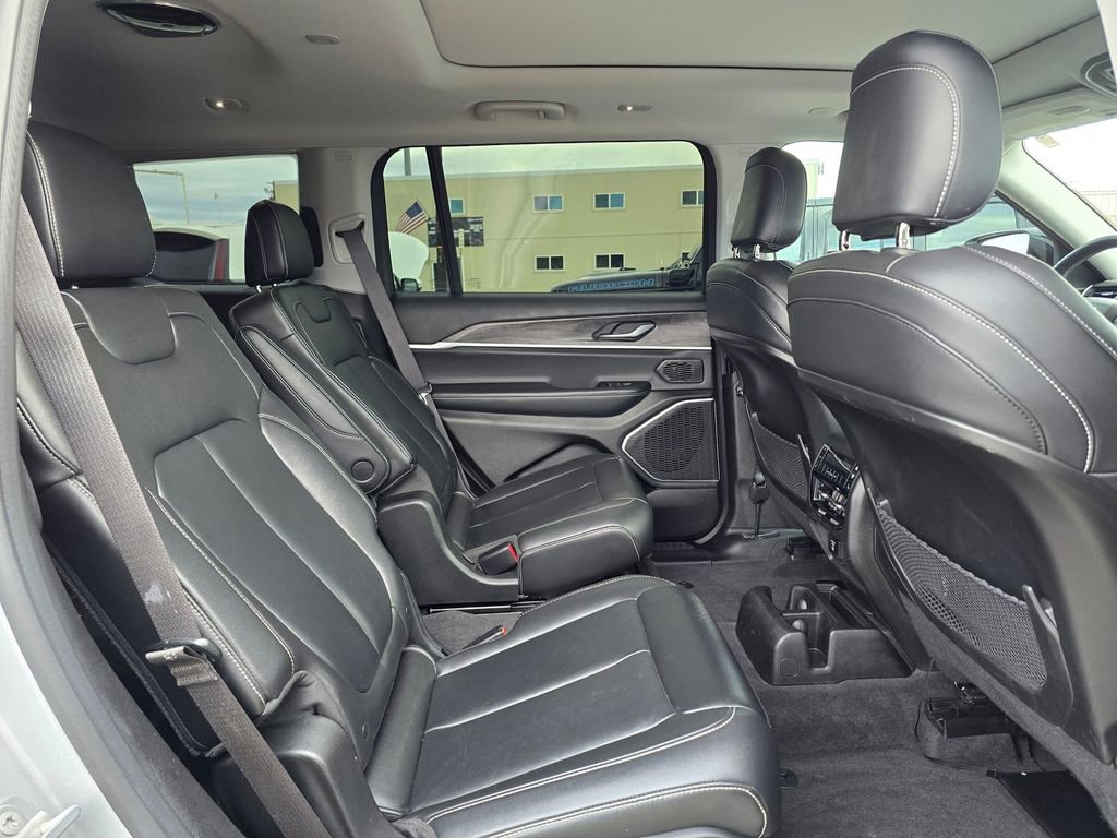 Used 2021 Jeep Grand Cherokee L Limited w/ Trailer Tow Group (B) image 14